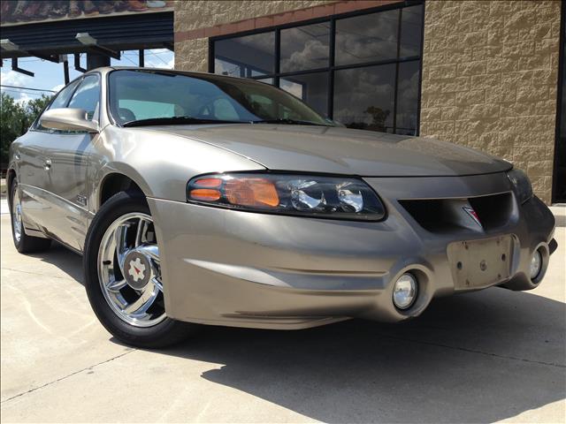 2000 Pontiac Bonneville 4DR Limited AWD