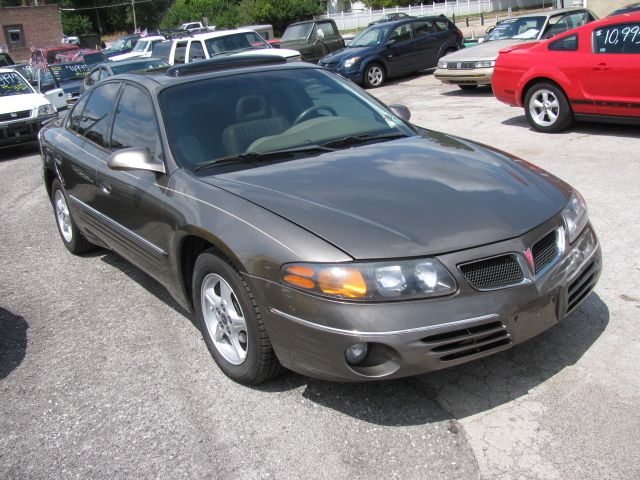 2000 Pontiac Bonneville SE
