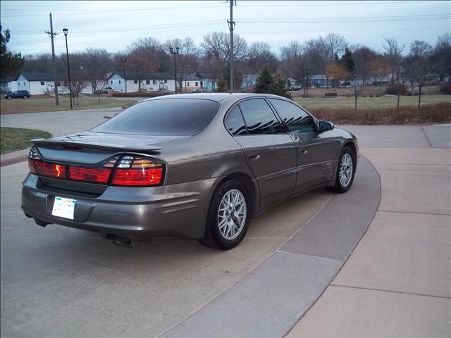 2000 Pontiac Bonneville 4DR Limited AWD