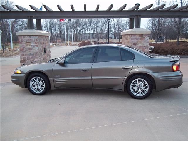 2000 Pontiac Bonneville 4DR Limited AWD