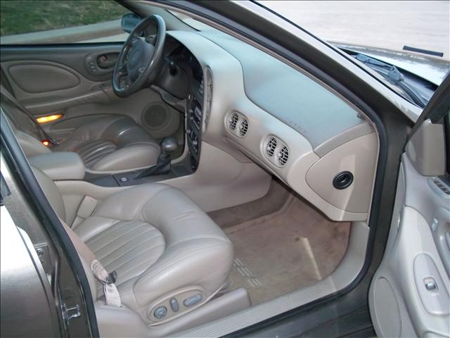 2000 Pontiac Bonneville 4DR Limited AWD