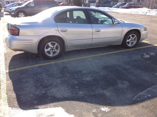 2000 Pontiac Bonneville SE