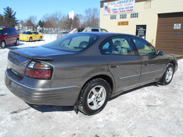 2000 Pontiac Bonneville SE