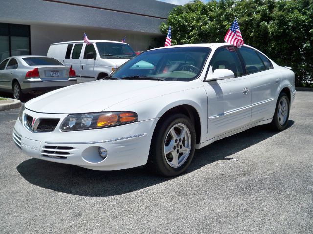 2000 Pontiac Bonneville SE