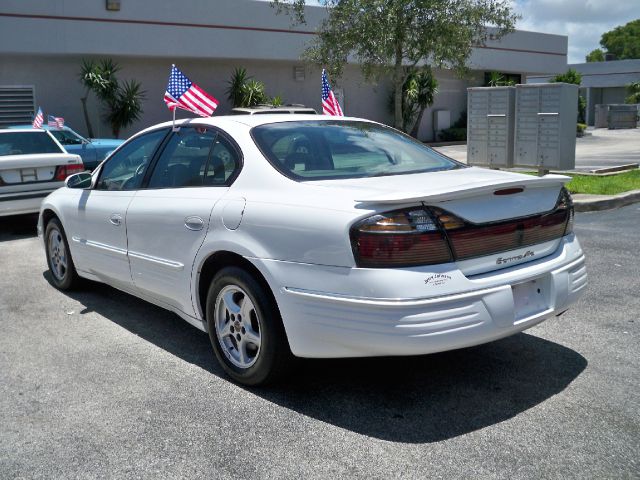 2000 Pontiac Bonneville SE
