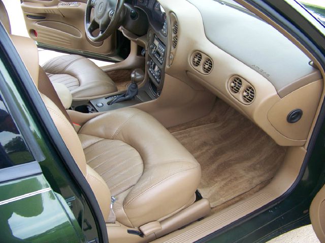 2000 Pontiac Bonneville 45