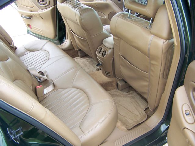 2000 Pontiac Bonneville 45