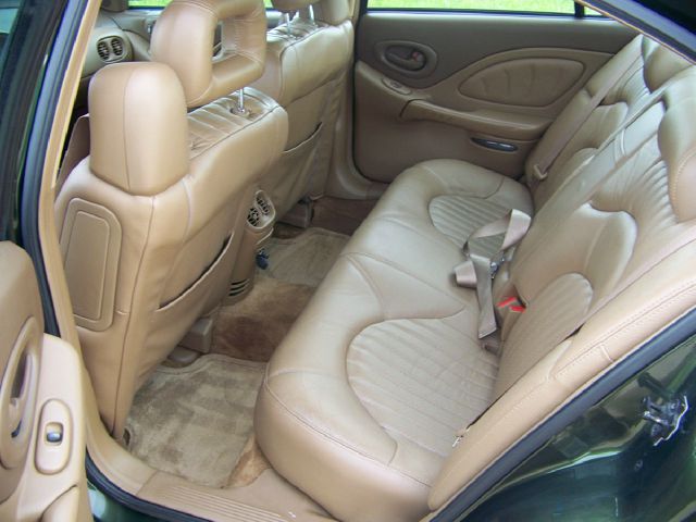 2000 Pontiac Bonneville 45