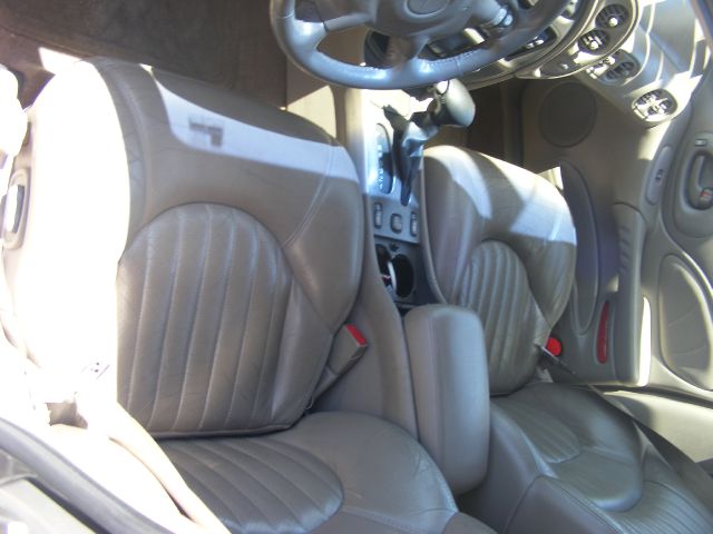 2001 Pontiac Bonneville SE