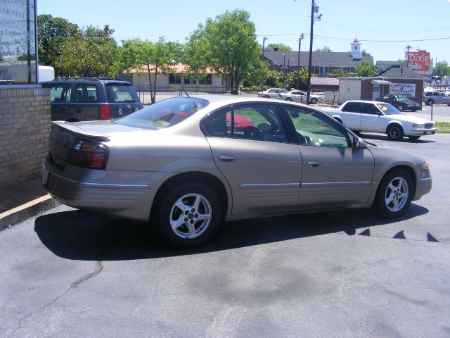 2001 Pontiac Bonneville SE