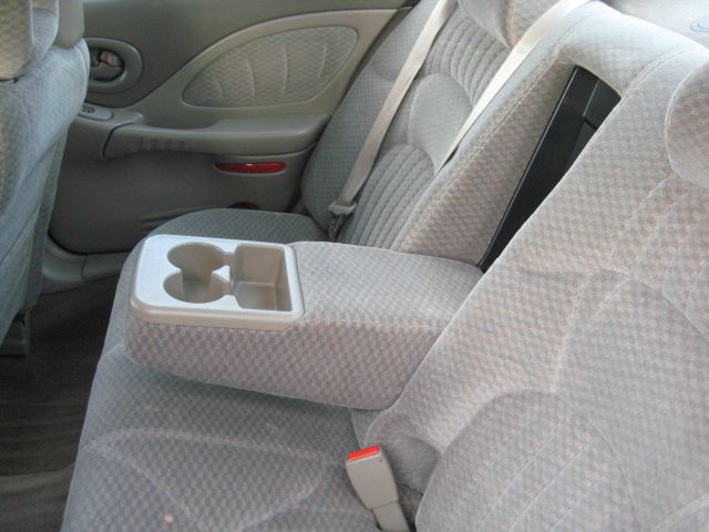 2001 Pontiac Bonneville SE