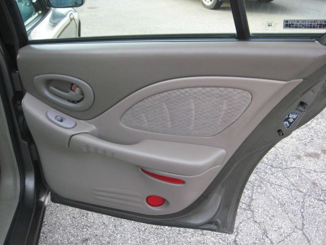 2001 Pontiac Bonneville SE