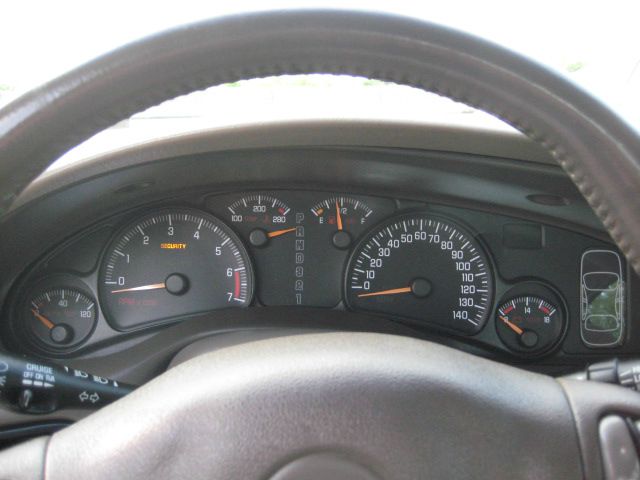 2001 Pontiac Bonneville SE