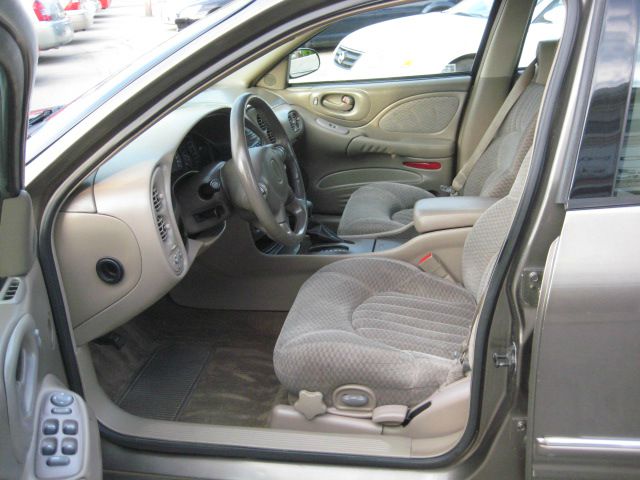 2001 Pontiac Bonneville SE