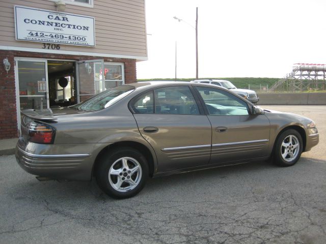 2001 Pontiac Bonneville SE