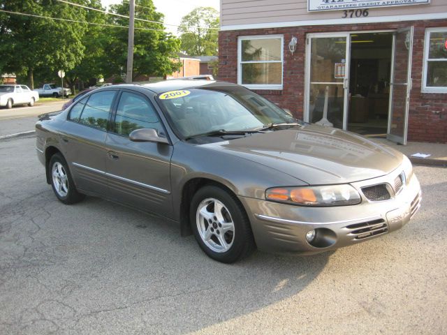 2001 Pontiac Bonneville SE