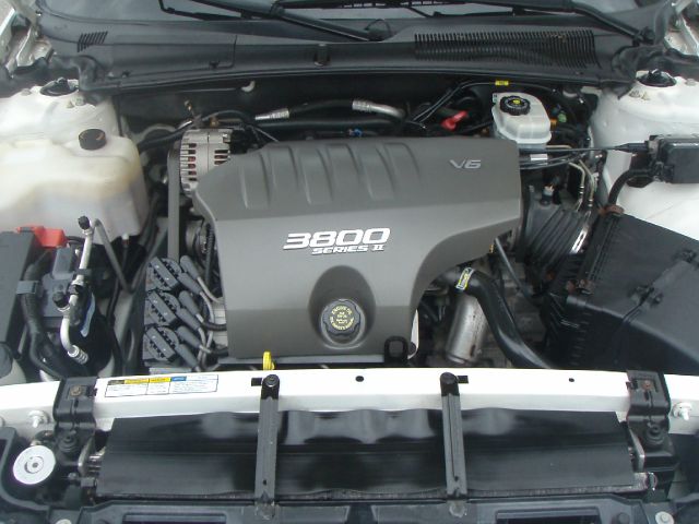 2001 Pontiac Bonneville SE