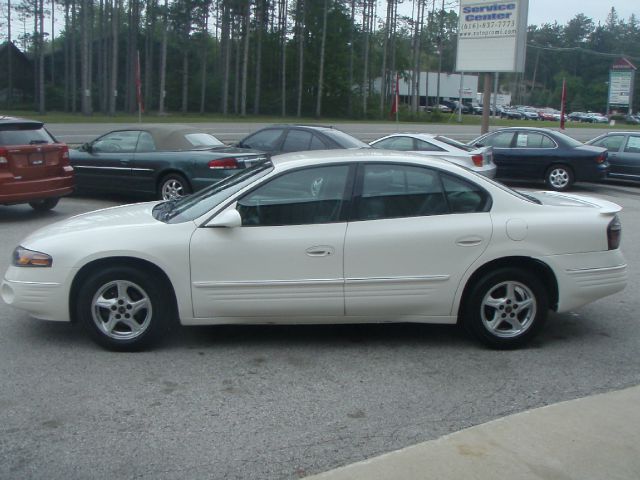 2001 Pontiac Bonneville SE