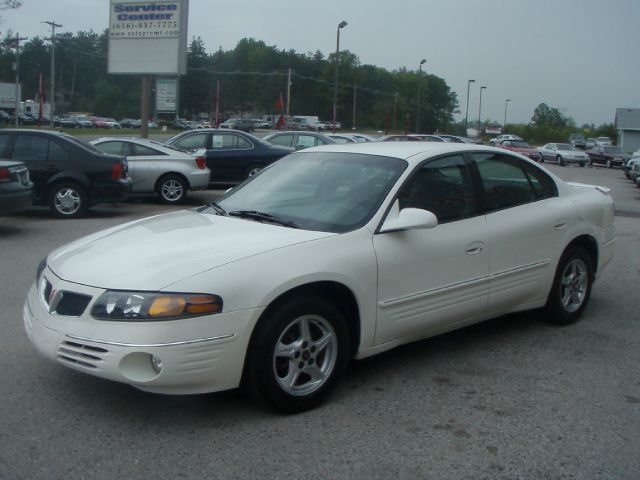2001 Pontiac Bonneville SE