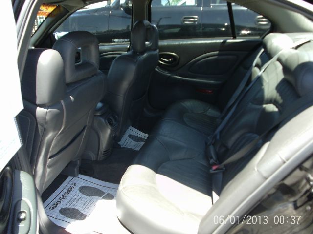 2001 Pontiac Bonneville 45