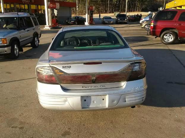 2001 Pontiac Bonneville SE