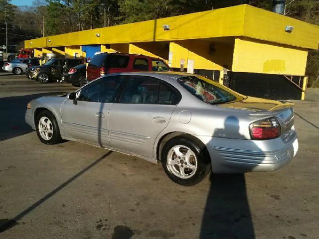 2001 Pontiac Bonneville SE