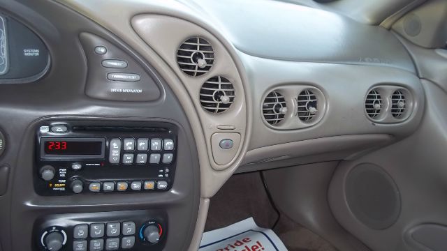 2001 Pontiac Bonneville SE