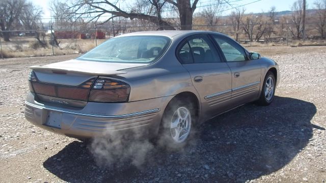 2001 Pontiac Bonneville SE