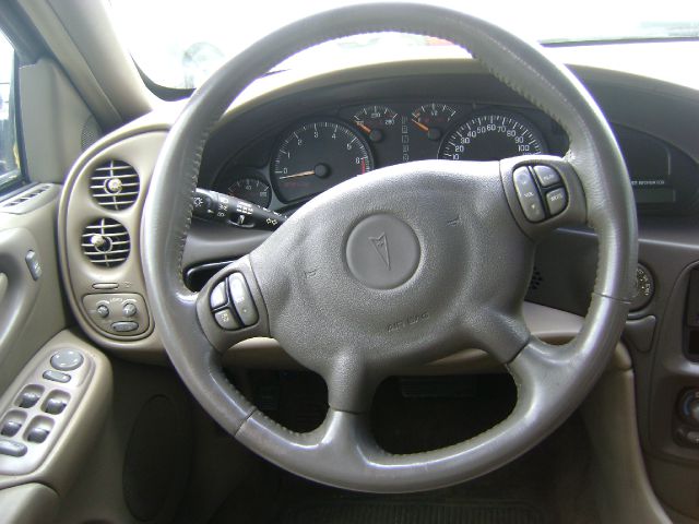 2002 Pontiac Bonneville 45