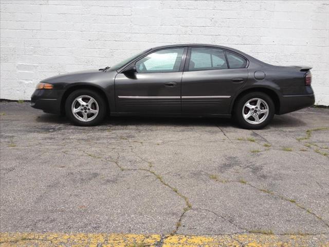 2002 Pontiac Bonneville SE