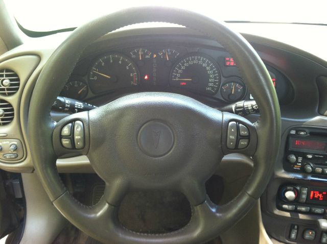 2003 Pontiac Bonneville 45