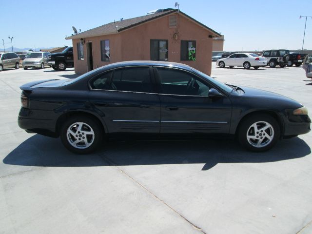 2004 Pontiac Bonneville SE