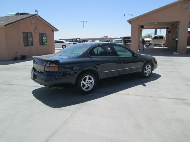 2004 Pontiac Bonneville SE