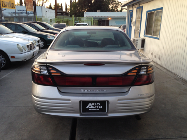 2004 Pontiac Bonneville LS Flex Fuel 4x4 This Is One Of Our Best Bargains