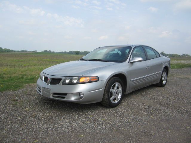 2004 Pontiac Bonneville SE