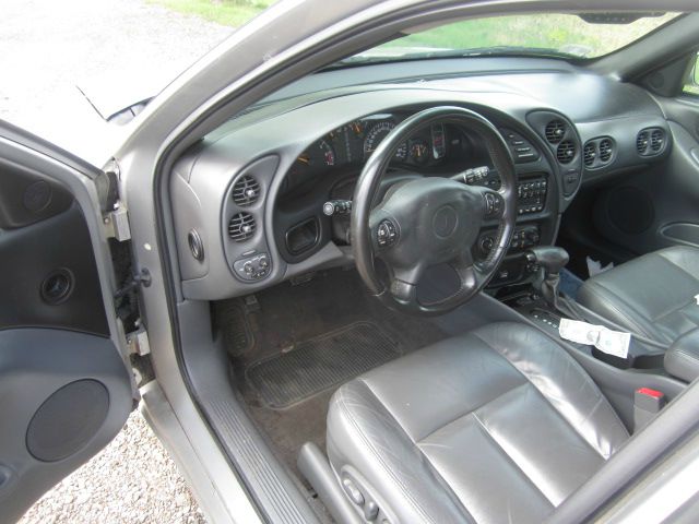 2004 Pontiac Bonneville SE