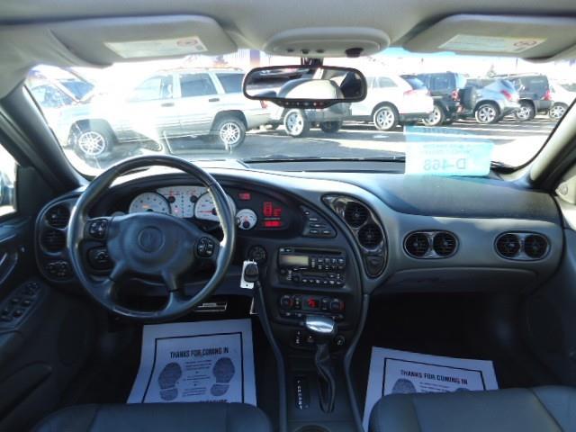 2004 Pontiac Bonneville SE Sport Wagon