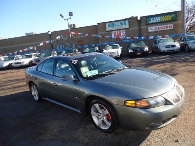 2004 Pontiac Bonneville SE Sport Wagon