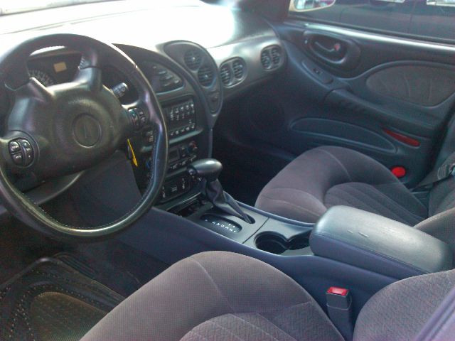 2004 Pontiac Bonneville 45