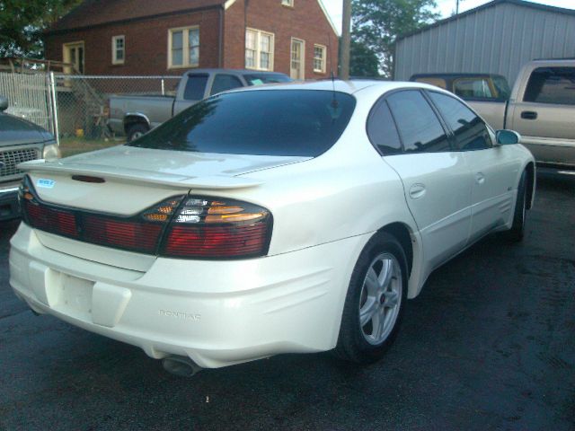 2004 Pontiac Bonneville 45