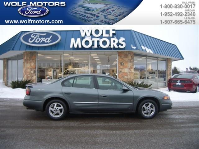 2004 Pontiac Bonneville SE