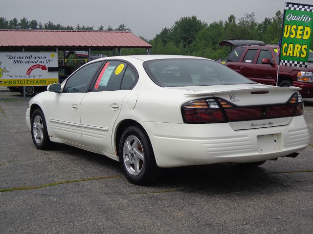 2004 Pontiac Bonneville SE