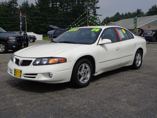 2004 Pontiac Bonneville SE