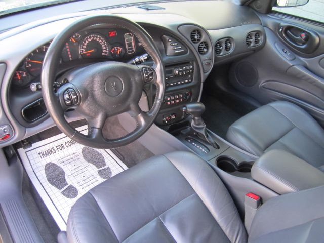 2004 Pontiac Bonneville SE