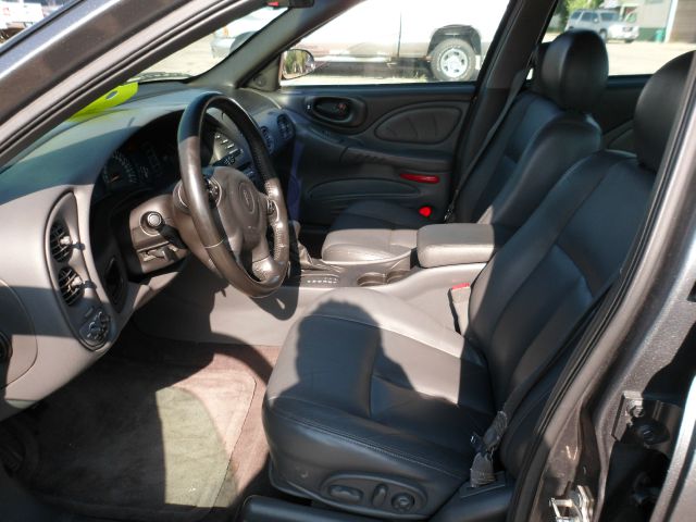 2004 Pontiac Bonneville SE