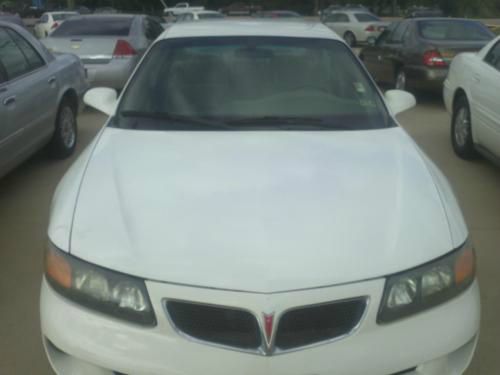 2005 Pontiac Bonneville SE