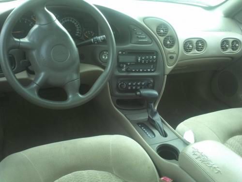 2005 Pontiac Bonneville SE