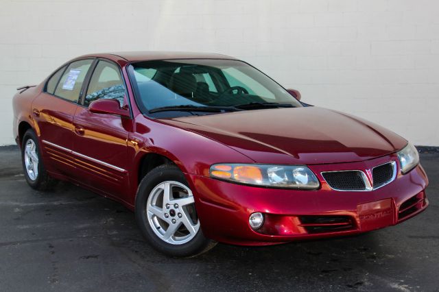 2005 Pontiac Bonneville SE