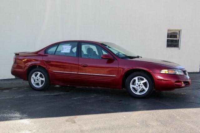 2005 Pontiac Bonneville SE