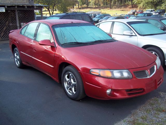 2005 Pontiac Bonneville SE